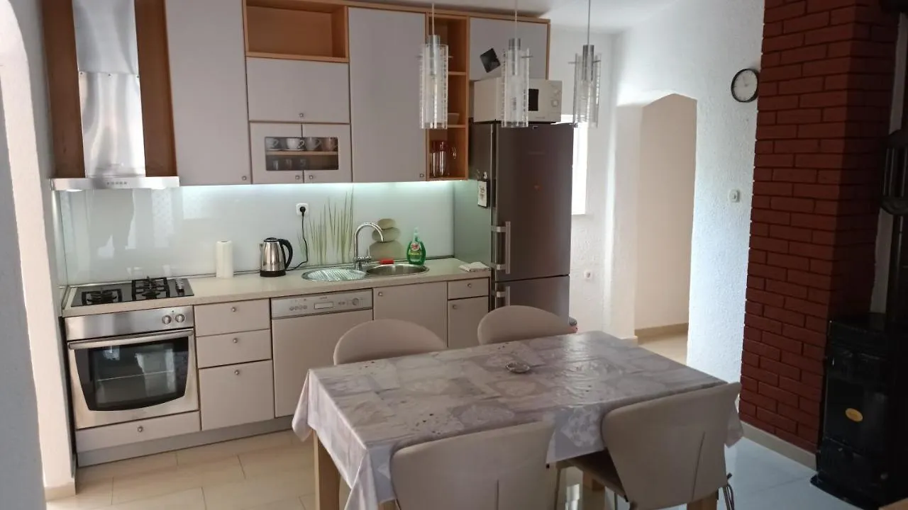 Apartman Tino Kustic 2 Pag Town 0*,