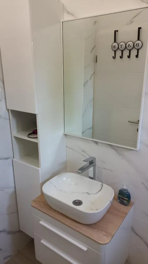 Apartman Tino Kustic 2 Pag Town Croatie